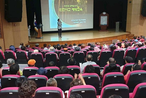 NSP통신-▲천안시가 일자리참여자를 대상으로 안전교육을 실시했다. (천안시)