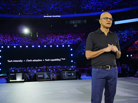 NSP통신-마이크로소프트 인스파이어 2019 (Microsoft Inspire 2019)에서 마이크로소프트 CEO 사티아 나델라가 기조연설을 하고 있다. (마이크로소프트)