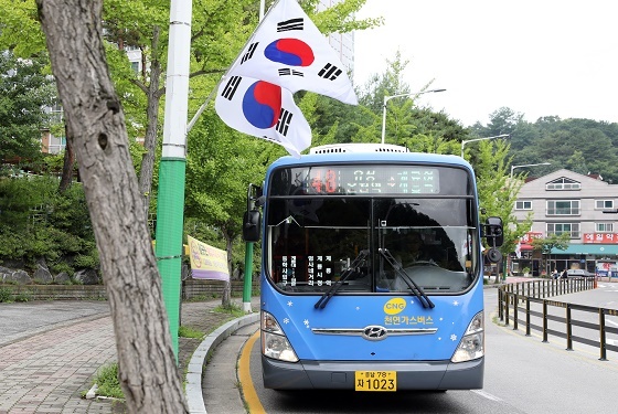 NSP통신-▲계룡시가 여름방학 동안 48번 버스노선을 4대로 줄여 운행한다. (계룡시)