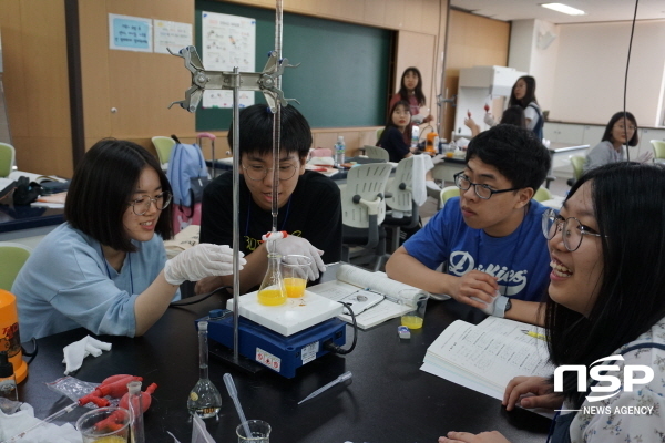 NSP통신-경상북도교육청은 4차 산업혁명 시대 창의융합인재 양성을 위한 창의융합형 과학실과 학교내 무한상상실을 구축한다. (경상북도교육청)