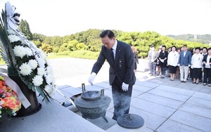 [NSP PHOTO]천안시, 일본군 위안부 피해자 묘역 참배