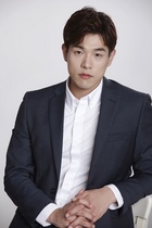 [NSP PHOTO]안재혁 연극 셜록홈즈  진실게임 출연 확정홈즈 파트너 왓슨 역