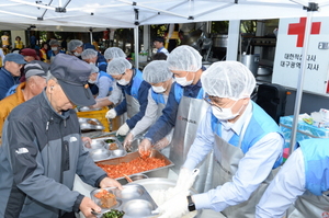 [NSP PHOTO]대성에너지, 두류공원서 행복한 밥상 급식 봉사활동 펼쳐