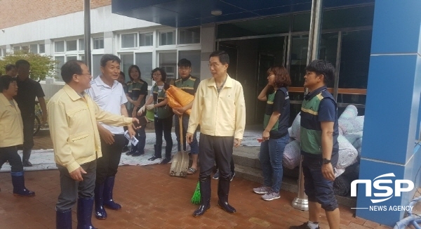 NSP통신-경상북도교육청은 제18호 태풍 미탁 으로 피해를 입어 특별 재난지역으로 선포된 지역의 피해가구 고등학생에게 수업료와 학교운영지원비를 지원한다고 25일 밝혔다. (경상북도교육청)