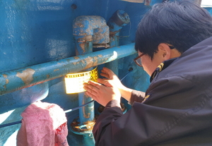 [NSP PHOTO]포항 해경 선박사고로 인한 기름유출 에어벤트 표시물 개발로 막는다