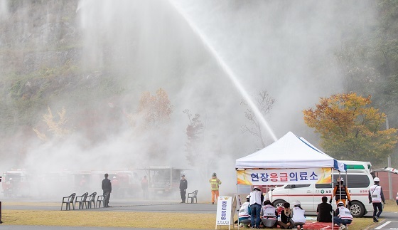 NSP통신-▲청양군이 대형 산불발생 상황을 가상한 현장훈련을 실시했다. (청양군)