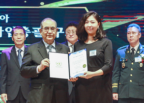 [NSP PHOTO]라이엇게임즈 국회 문화체육관광위원장상과 2019 대한민국봉사대상 수상