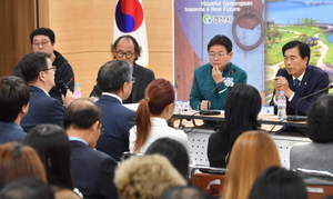 [NSP PHOTO]경북도, 경산서 첫 번째 새바람 행복경북 현장 도지사실 운영