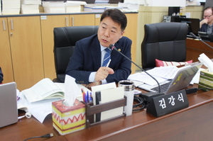 [NSP PHOTO]김강식 경기도의원, 원칙 없는 경기해외청년봉사단 문제 지적