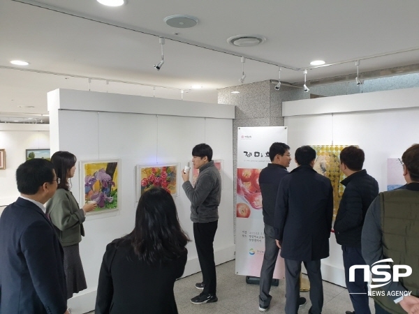NSP통신-경상북도교육청은 오는 30일까지 도 교육청 본관 1층 상설갤러리에서 12월 상설갤러리 전시전 제30회 경미회 정기전을 연다고 2일 밝혔다. (경상북도교육청)