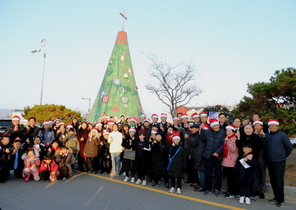 [NSP PHOTO]영암군, 행복과 희망의 성탄트리 점등식 개최