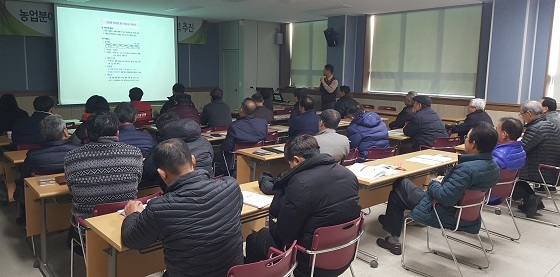 NSP통신-▲아산시가 2019년 채소분야 신기술보급 시범사업평가회를 개최했다. (아산시)