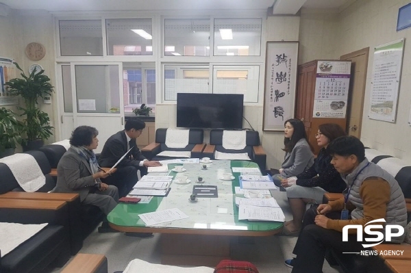 NSP통신-경상북도교육청은 17일 예천초등학교를 방문해 현장의 다양한 의견 수렴과 고농도 미세먼지 대응상황을 점검했다. (경상북도교육청)