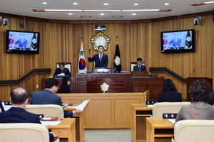 [NSP PHOTO]목포시의회, 정례회 폐회 내년 예산 심사 의결