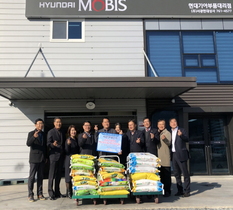 [NSP PHOTO]광양 서광현대상사, 저소득 독거노인에게 후원물품 쌀 390kg 기탁