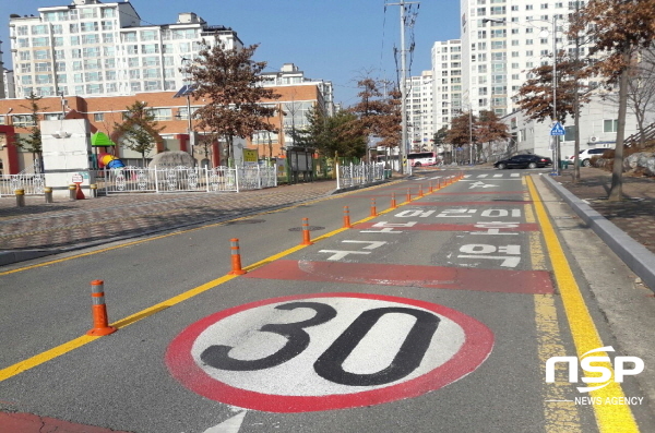 NSP통신-경상북도교육청은 교통사고로 인한 학생안전사고 예방을 위해 스쿨존 내 교통안전 취약지역 298곳을 경찰서 등 유관기관과 함께 개선한다고 3일 밝혔다 (경상북도교육청)