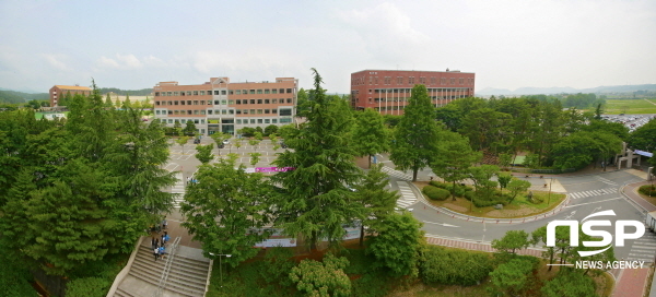 NSP통신-포항 선린대학교는 지난 10일 발표한 2019 대학정보공시(2018.12.31기준)에서 취업률 77%를 기록해 전국 136개 전문대학 중 20위, 대구·경북지역 22개 전문대학 중에서 6위를 차지했으며, 특히 취업 질의 척도인 유지취업률에서 3차, 4차에서 대구·경북지역에서 당당히 1위를 차지했다. (포항 선린대학교)