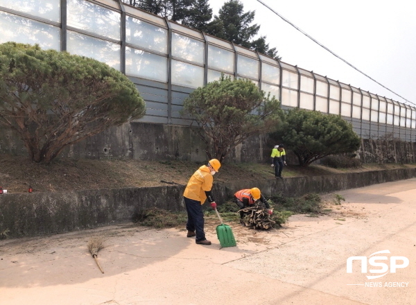 NSP통신-안동시는 취업 취약계층과 청년 실업자들에게 공공부문 일자리를 제공하기 위해 2020년 상반기 공공근로 및 지역공동체 일자리 사업 참여자를 모집한다. (안동시)