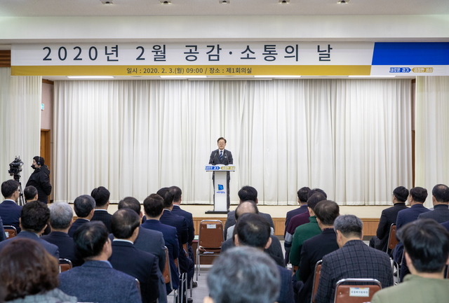 NSP통신-이재명 경기지사가 도민 중심의 현장 행정을 재차 강조하고 있다. (경기도)