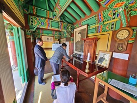 [NSP PHOTO]장흥군 산림휴양과, 지역 산림조합과 함께 안중근 의사 사당 해동사 참배