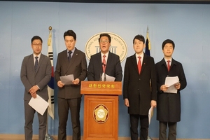[NSP PHOTO]자유한국당 비운동권 총학생회장 출신 예비후보 합동기자회견