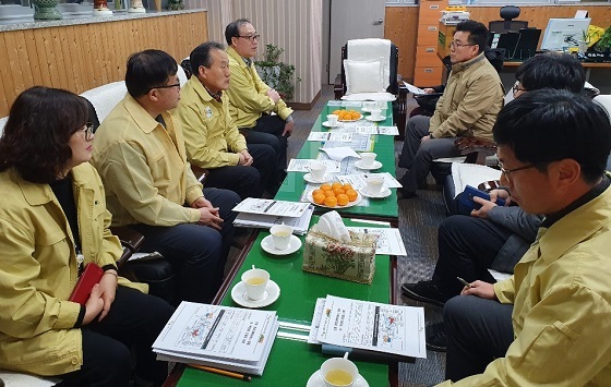 NSP통신-▲서천군이 지역 의·약 단체 간 긴밀한 협조를 위해 간담회를 개최했다. (서천군)