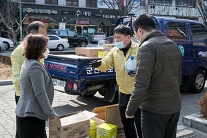 [NSP PHOTO]군산시, 코로나 예방 총력…읍면동에 분무소독기 배포