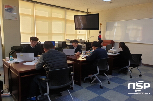 NSP통신-경상북도교육청은 지난 5일부터 7일까지 경산·포항·구미교육지원청에서 교육지원청 결산 업무담당자를 대상으로 찾아가는 결산 심사를 했다고 10일 밝혔다. (경상북도교육청)