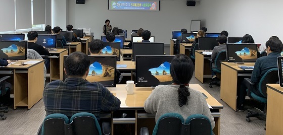 NSP통신-▲예산군이 세외수입 담당공무원을 대상으로 직무교육을 실시했다. (예산군)