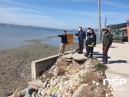 [NSP PHOTO]한근호 부안 부군수, 곰소 재해위험지구 현장행정