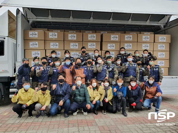 NSP통신-경주시 대구시와 경북 일부 시군 부족한 방호장구 긴급지원 단체사진. (경주시)