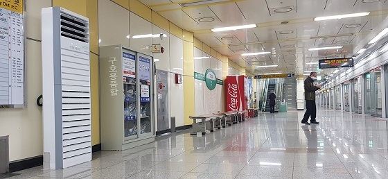 NSP통신-▲대전시가 도시철도 1호선 22개 전체 역에 공기청정기를 설치했다 (대전광역시)