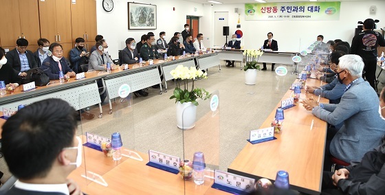 NSP통신-▲박상돈 시장이 30개 읍·면·동을 찾아 시민과 직접 만난다. (천안시)