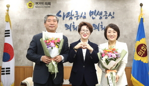 [NSP PHOTO]송한준 경기도의장, 플라워 버킷 챌린지 캠페인 동참