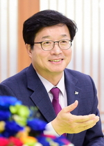 [NSP PHOTO]염태영 수원시장, 민선7기 공약이행 최고 등급 획득