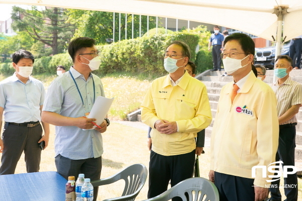 NSP통신-장세용 구미시장은 지난 9일 경상북도 기능경기대회가 열리고 있는 금오공업고등학교(제1경기장)를 방문, 그래픽디자인, 금형, 용접, 산업용 로봇, 산업용드론제어 등의 경기를 참관하고 대회 관계자들을 격려했다. (구미시)