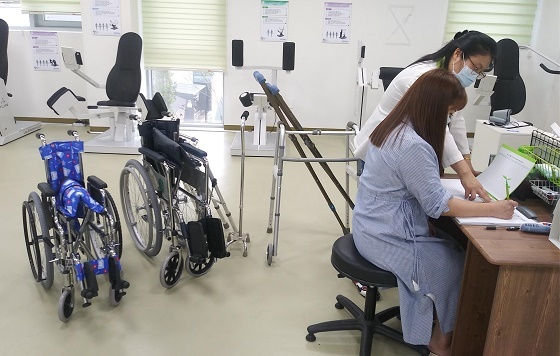 NSP통신-▲예산군이 재활기구 무료 대여 사업을 연중 추진한다. (예산군)
