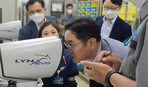 [NSP PHOTO]이재용 삼성 부회장, 전장용 MLCC 생산 현장 점검…변화 두려워하면 안된다