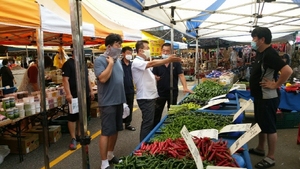 [NSP PHOTO]김포시 경제국장, 김포5일장 찾아 상인 격려