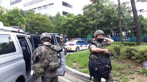 [NSP PHOTO][단독] 수원시 이마트에서 폭발물 발견, 경찰 군부대 출동