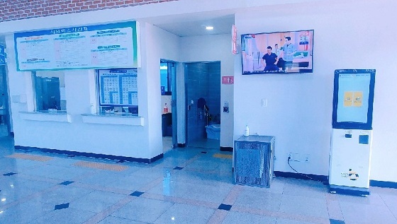 NSP통신-▲서천군이 장항버스정류장의 시외버스 유·무인 발권을 시작했다. (서천군)
