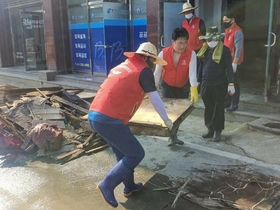 [NSP PHOTO]광양시 광양읍주민자치위원회, 구례 수해 복구 자원 봉사