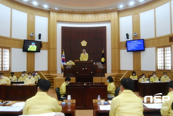 NSP통신-경산시의회가 7일간의 일정을 소화하고 8일 제221회 임시회를 폐회했다 (경산시의회)