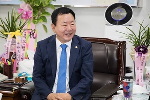 [NSP PHOTO]정길수 군산시의장 시민 행복·안전 위해 의정활동 최선