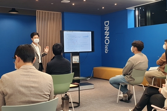 NSP통신-우리금융그룹은 지난 28일부터 오는 30일까지 서울 성수동 소재 디노랩 통합센터에서 스타트업의 스케일업을 위한 역량 강화 프로그램 디업(D.UP)을 진행한다. (우리금융그룹 제공)