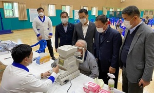 [NSP PHOTO]전남농협, 구례군 산동면서 올해 첫 농업인 행복버스 서비스 실시