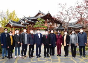 [NSP PHOTO]염태영 시장, 수원시 방문 청주시의회에 자치분권 사례 공유