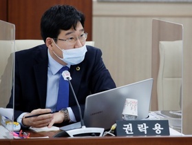 [NSP PHOTO]권락용 경기도의원, 신청사 활용계획·지방세연구원 효율적 이용 주문