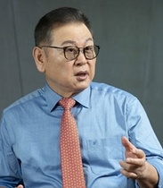 [NSP PHOTO]권홍사 반도건설 회장, 50년만 경영일선서 퇴임