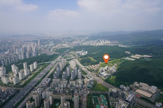 -지식산업센터 조감도. (용인시)
